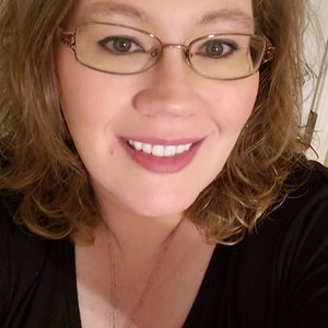 Meet your Posher, Melissia